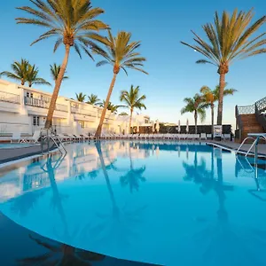 https://apartamentos-fariones.puertodelcarmen-hotels.org